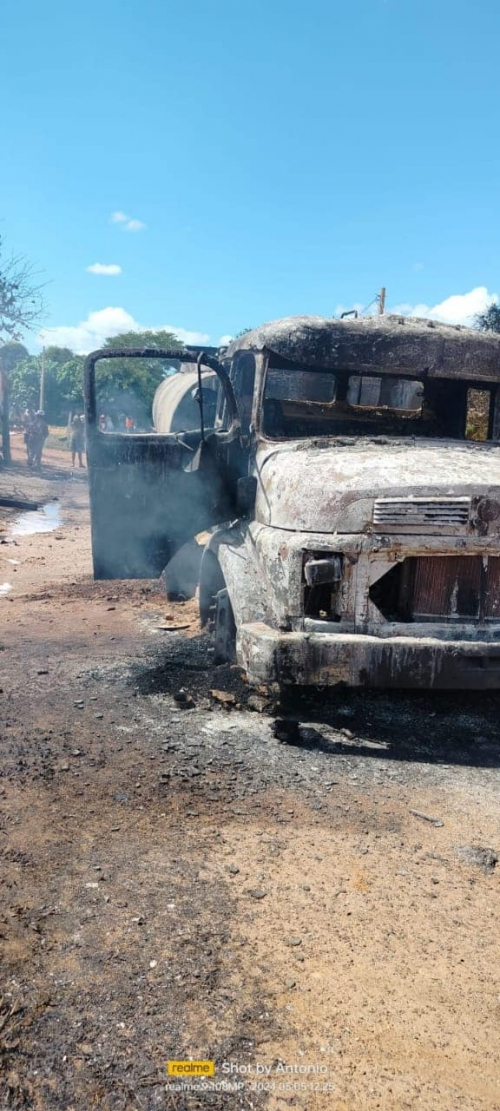 Camión cisterna en llamas desata  pánico en la población de Baures