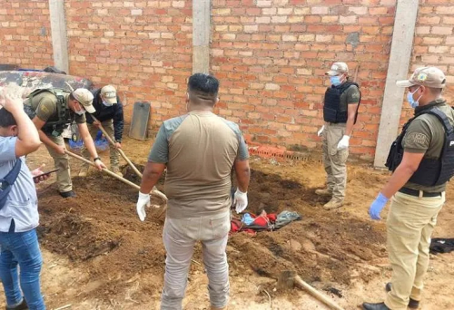 En el Beni investigan a un brasileño tras  hallazgo de un hombre enterrado en un patio