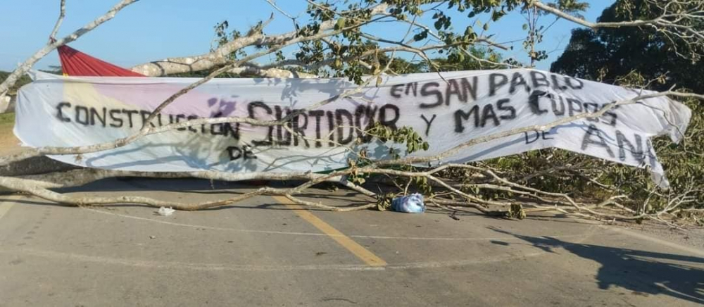 Puente San Pablo: Bloqueo dejó a viajeros  sin agua ni alimentos bajo el sol abrasador