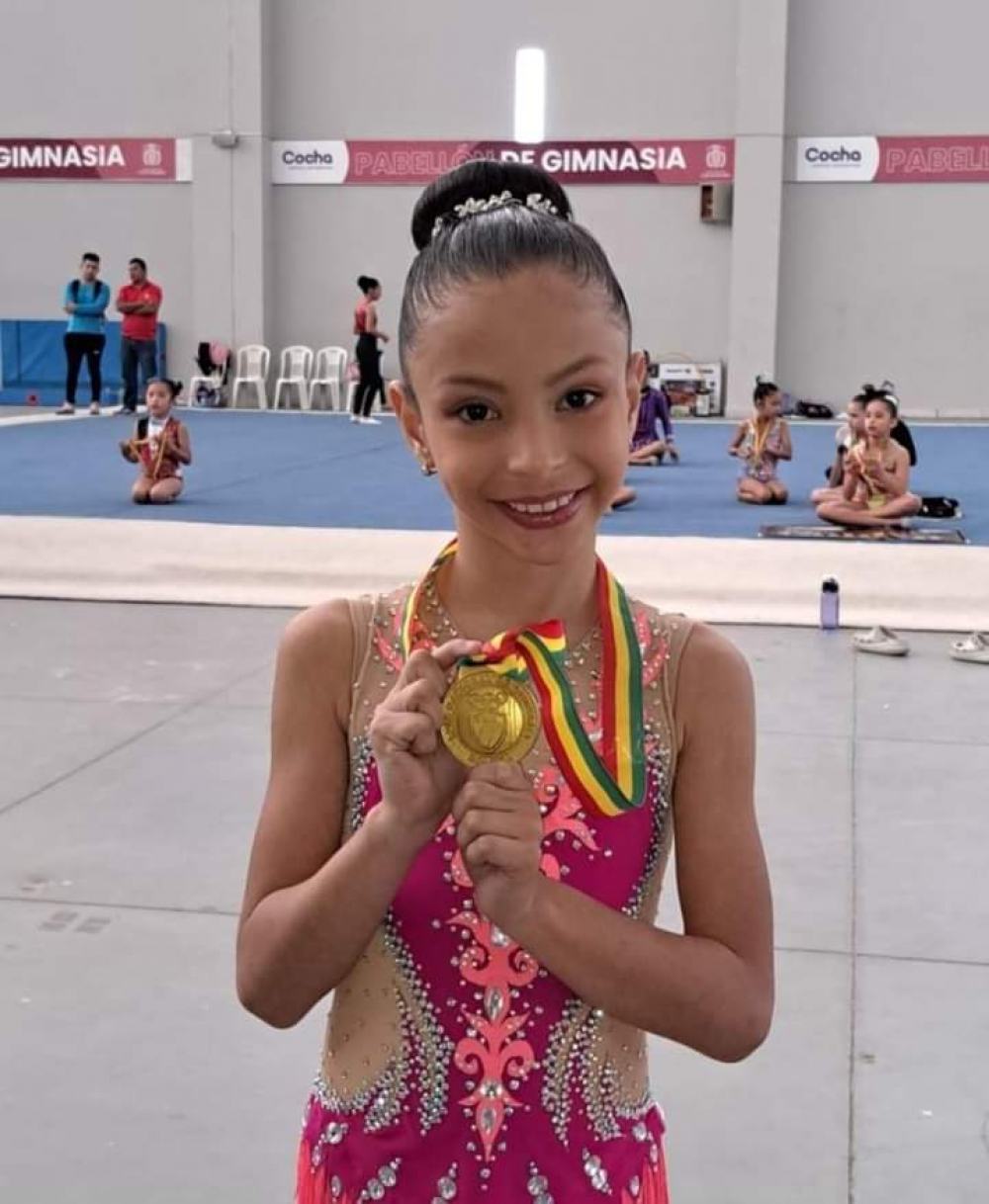 Farideh Tovías Haiek logra el Oro en Gimnasia