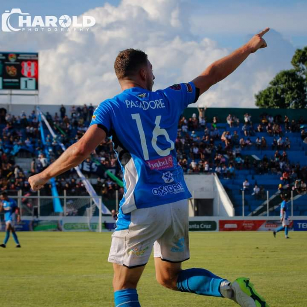 Felipe Pasadore, a un partido de ser campeón con San Antonio