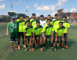Goles y emociones en la cancha Belén durante el Torneo “Alzando Vuelo”