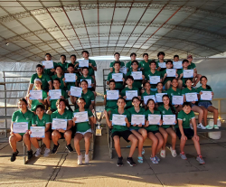 ASOBENA reconoce a nadadores benianos tras conquistar trofeo nacional