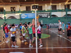 Curso internacional de voleibol Nivel I se realiza por primera vez en el Beni