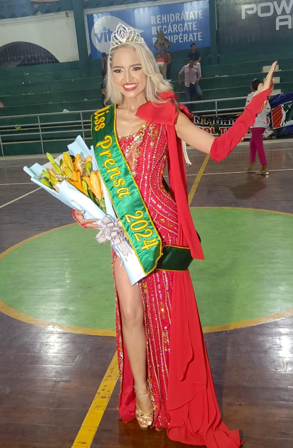 María Stephany Barrientos es coronada Miss Prensa Beni 2024