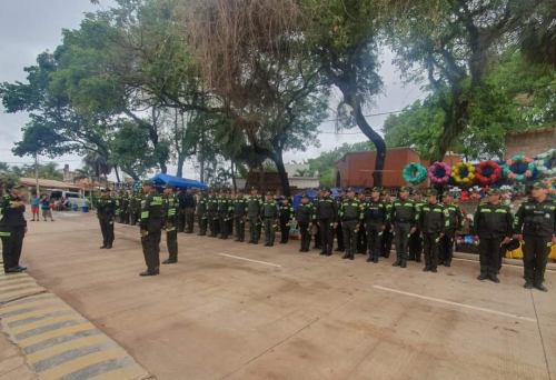 Policía Boliviana resguardó la seguridad  de las familias benianas en Todos Santos