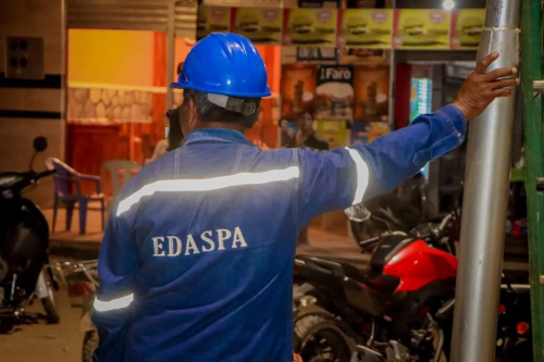 EDASPA afectada por escasez de diésel,  retrasando mantenimiento de luminarias