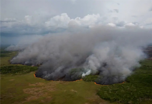 Campesinos de Santa Cruz aceptan diálogo y suspenden bloqueo por pausa ambiental