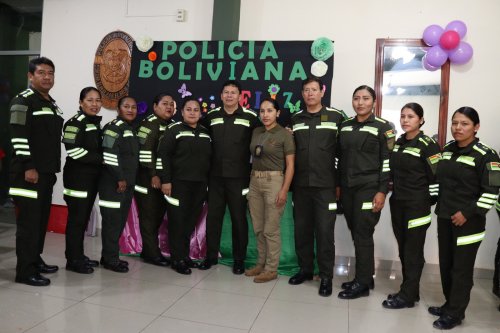 LA POLICÍA RINDE HOMENAJE A LA MUJER POLICÍA EN EL DÍA INTERNACIONAL DE LA MUJER