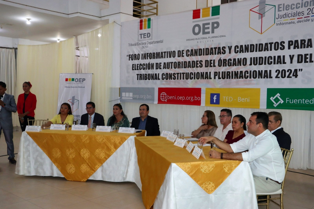 Primer foro  informativo de  candidatos para  la elección de las autoridades judiciales