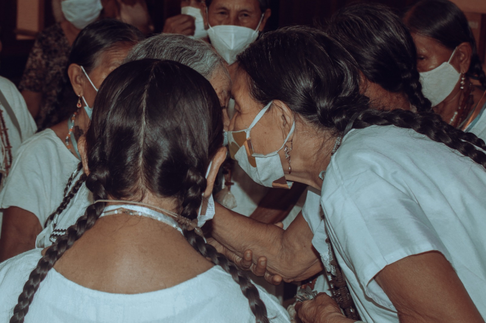 Siglos de ofrenda de servicio por amor a Dios