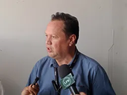 ENDE BENI DESTACA POTENCIAL EN ENERGÍA SOLAR E IMPULSA PANELES EN CASAS