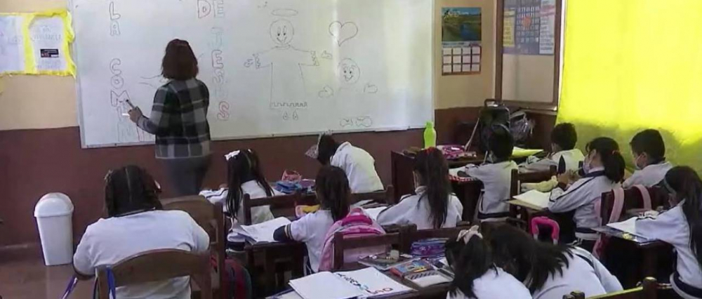 Cochabamba retorna a clases presenciales desde este martes, pero las actividades al aire libre estarán restringidas