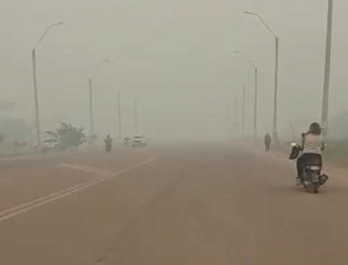 Densa humareda  de humo persistirá  una semana más  en el Beni